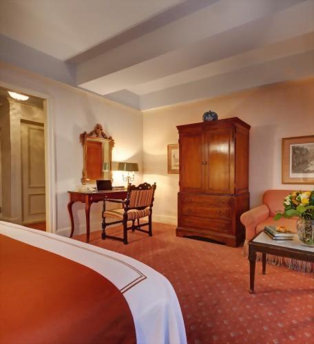 All of our Deluxe King rooms have a work space built in for our corporate travelers.