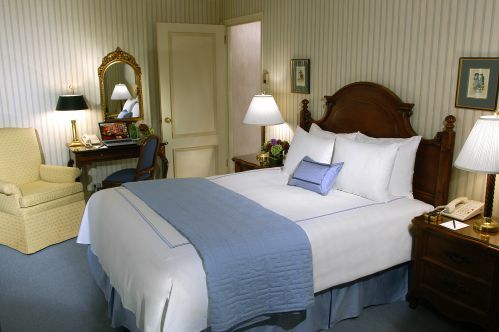 Deluxe Accessible Queen Room is perfect for 1 or 2 guests